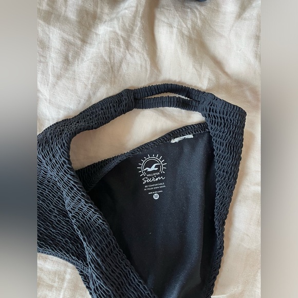 Hollister Scrunch Bikini Set - Picture 2 of 6